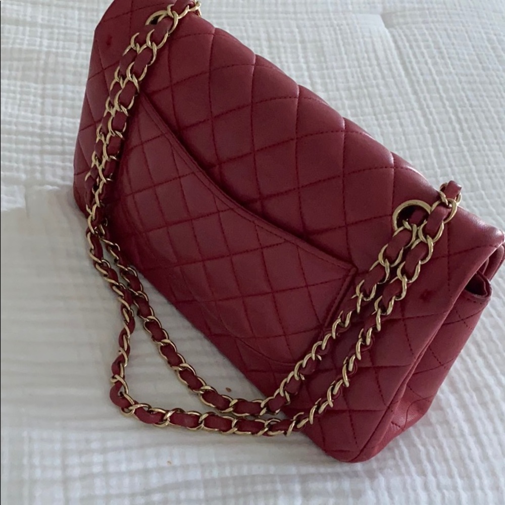 2018 red Chanel classic bag - Picture 3 of 3